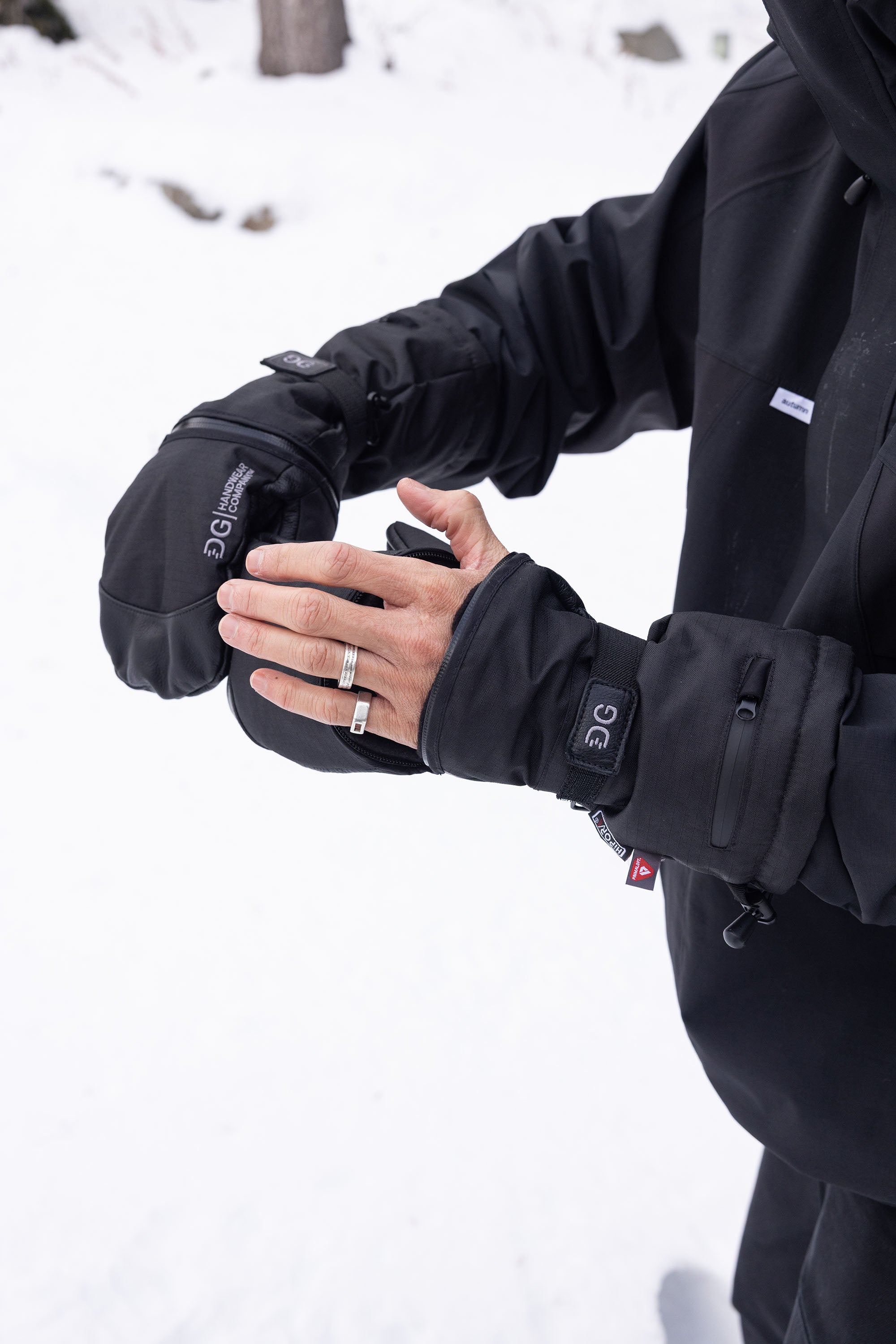 Quartz Mitt Long Cut - Black