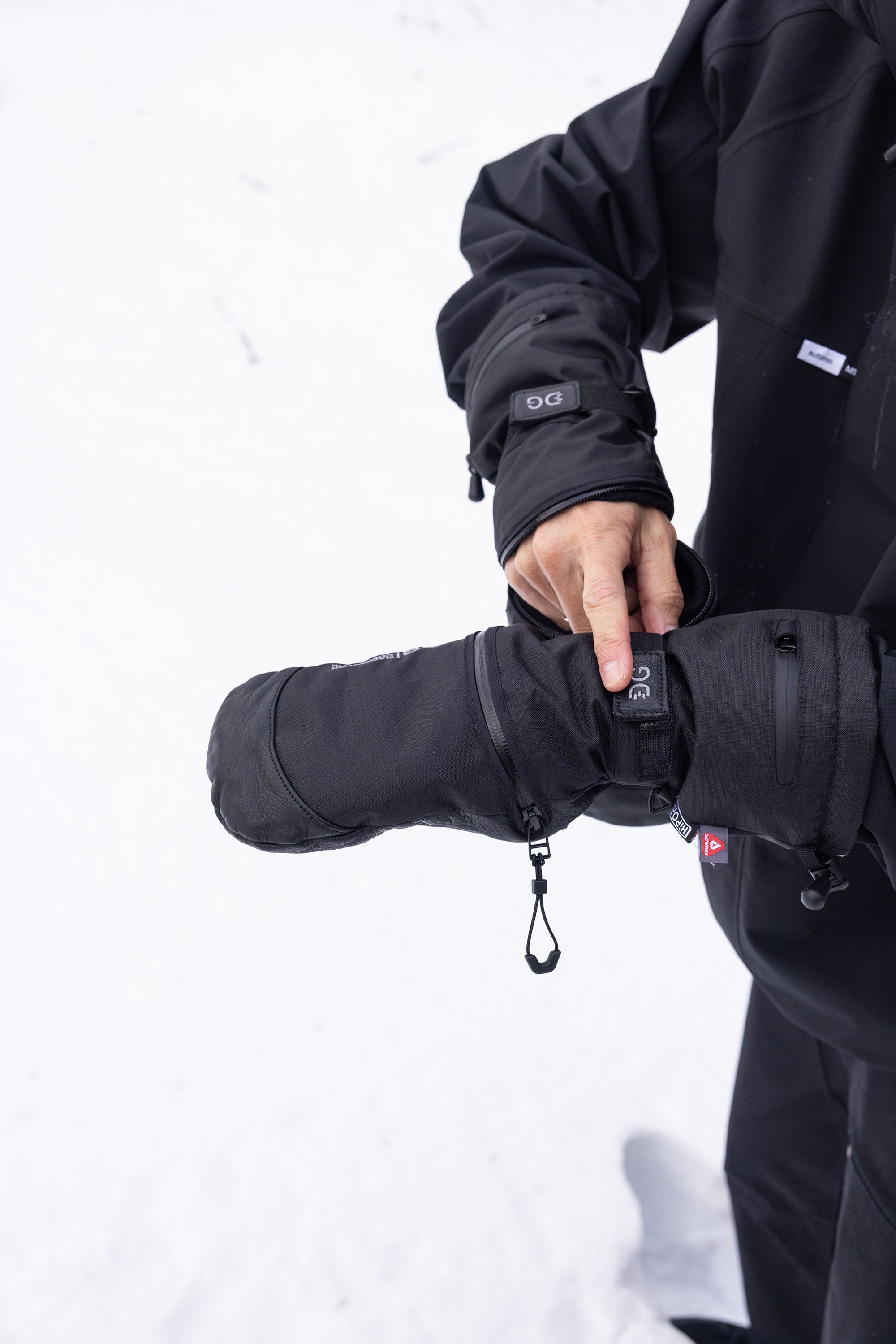 Quartz Mitt Long Cut - Black