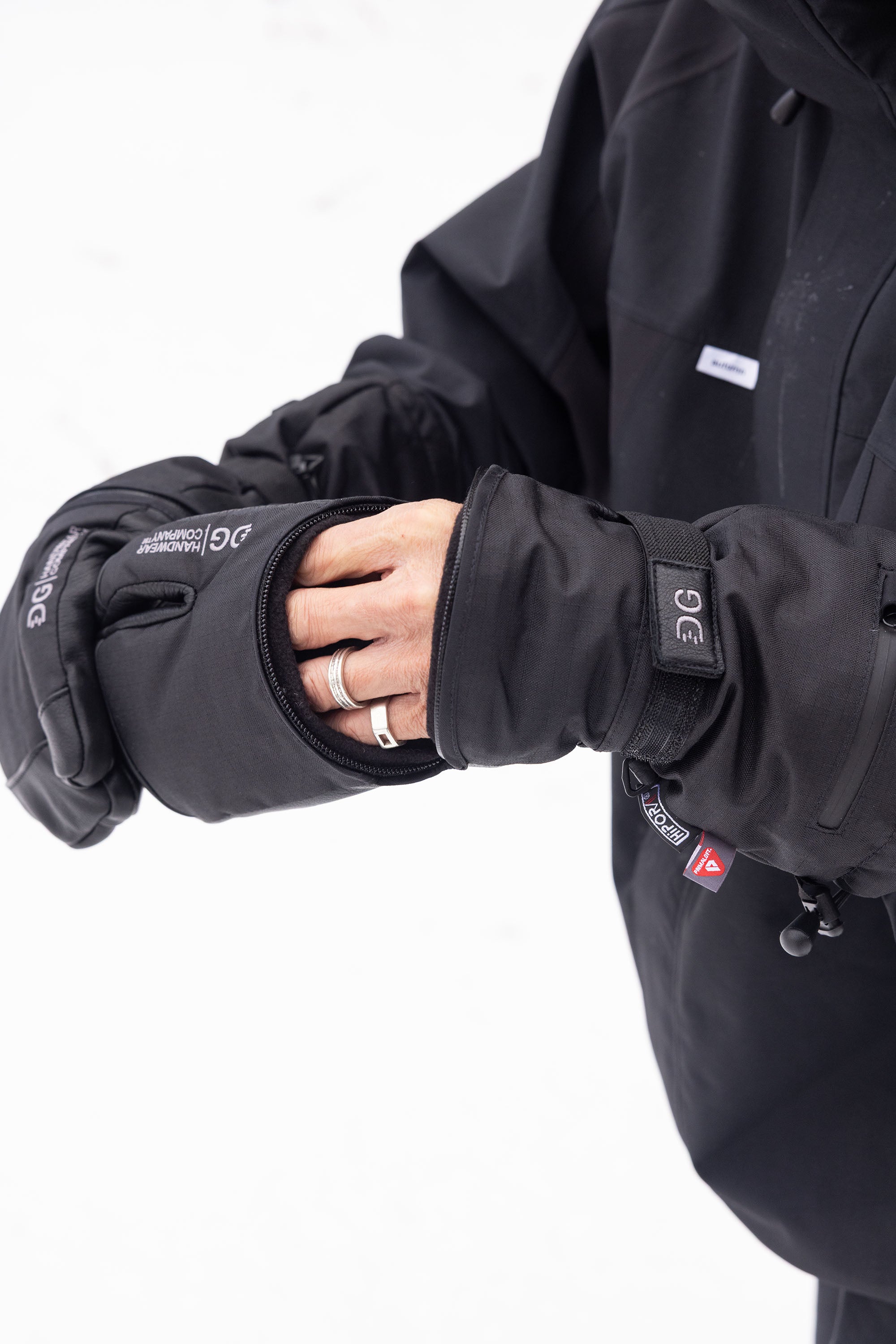 Quartz Claw Long Cut - Black