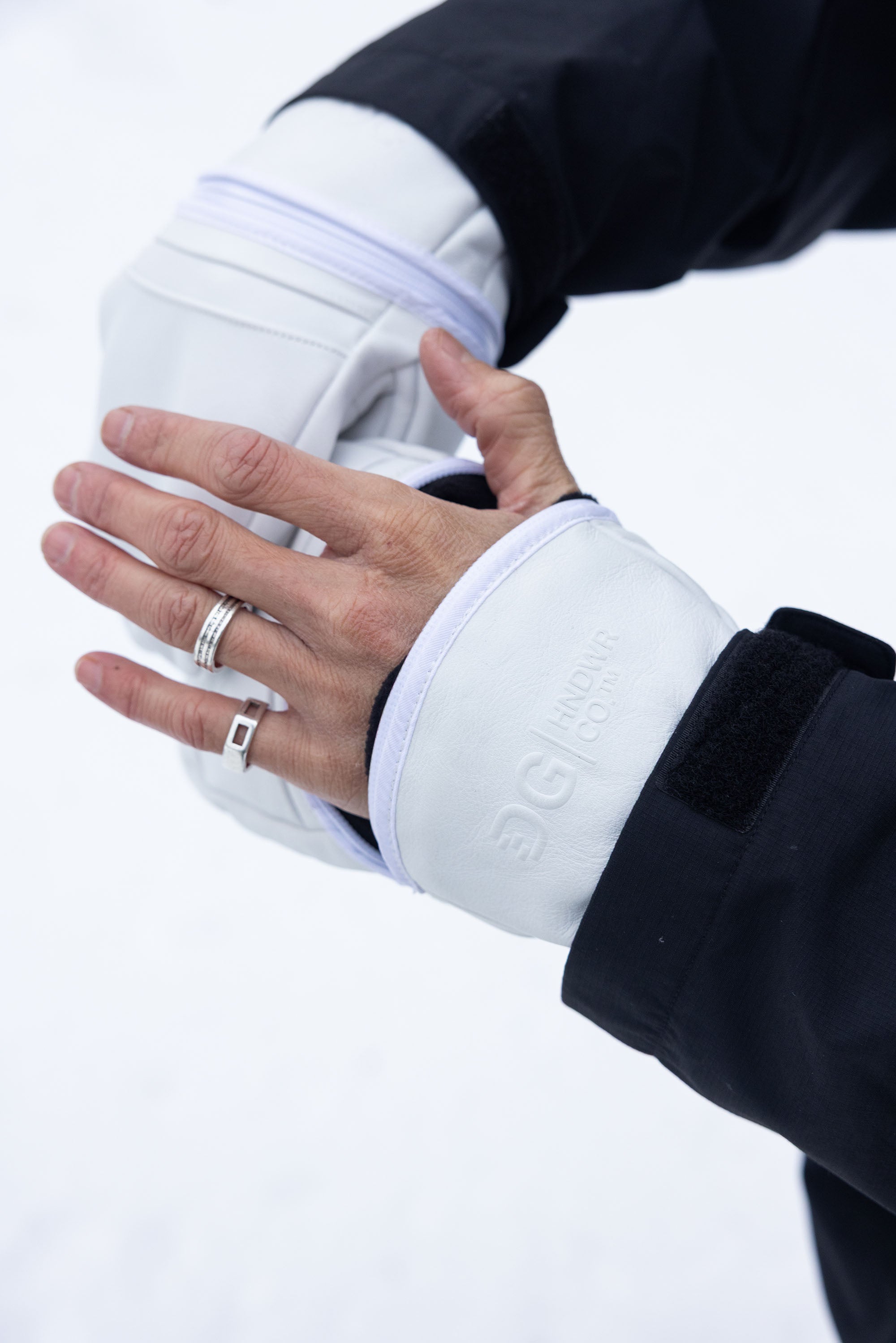 Granite Mitt - White