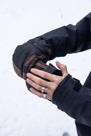 Quartz Claw - Black / Brown