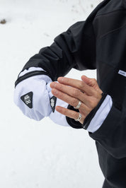 Flint Mitt - White